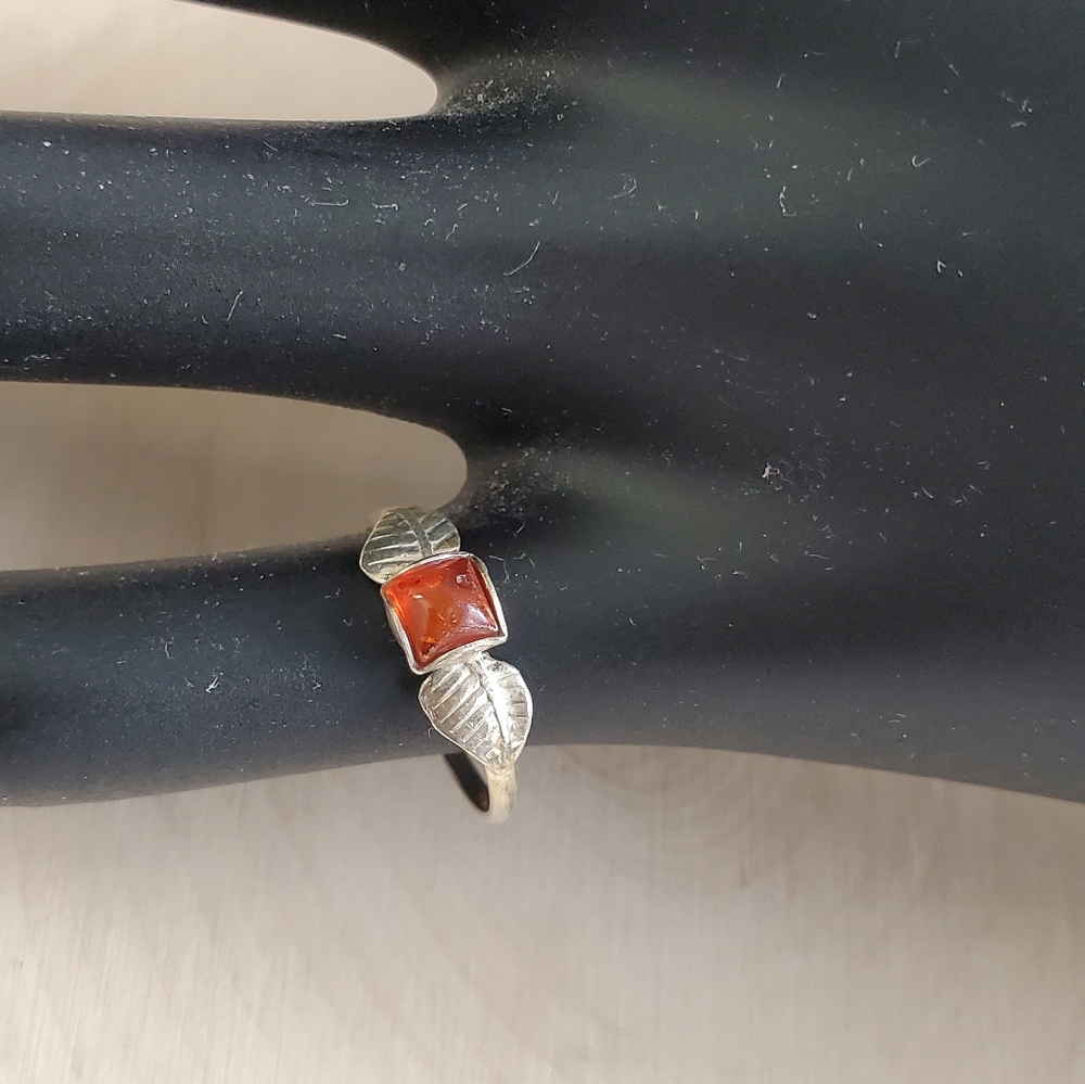 Sterling Silver 925 Ring / Gorgeous Minimalist